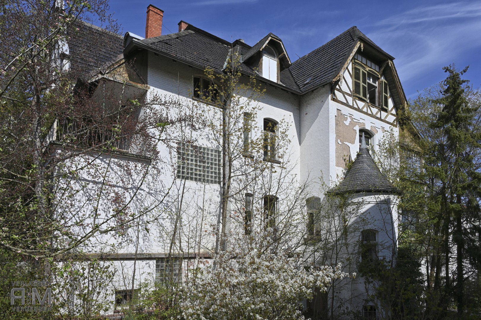 RMI 8995